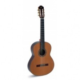 Guitarra Clásica Admira Serie Artesanía A15